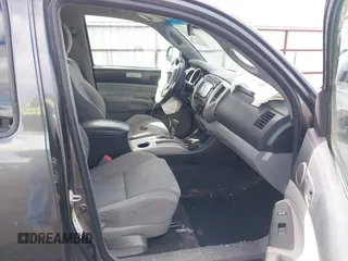2014 Toyota Tacoma with VIN 3TMLU4EN1EM158171, listed as a IAAI auction lot 41980335 with 193,444 mi miles. Bid and sale history available at carsss.com. Image 5.