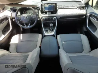 2021 Toyota RAV4 XLE Premium z VIN 2T3C1RFVXMW157425, wystawiony jako Copart lot #61315765 z przebiegiem 54 379 mil mil oraz Szkoda całkowita • Salvage title. Historia ofert i sprzedaży dostępna na DreamBid. Obrazek 8.