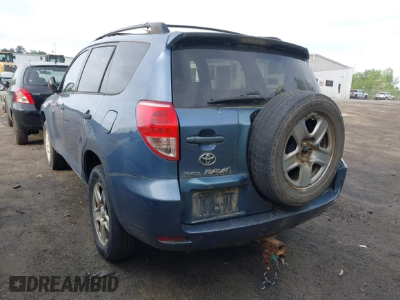 2006 Toyota RAV4 with VIN JTMZK33VX66002306, listed as a IAAI auction lot 42075057 with 271,662 mi miles. Bid and sale history available at carsss.com. Image 3.