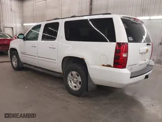2013 Chevrolet Suburban LT with VIN 1GNSKJE74DR145680, listed as a IAAI auction lot 42114209 with 178,052 mi miles. Bid and sale history available at carsss.com. Image 3.