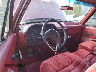 1990 Ford F-250 with VIN 1FTHX25M5LKB09701, listed as a Copart auction lot 47567725 with 42,975 mi miles and Salvage Title. Bid and sale history available at carsss.com. Image 8.