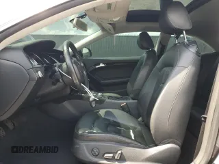 2009 Audi A5 z VIN WAUDK78TX9A031733, wystawiony jako Copart lot #57395525 z przebiegiem 162 017 mil mil oraz Szkoda całkowita • Salvage title. Historia ofert i sprzedaży dostępna na DreamBid. Obrazek 7.