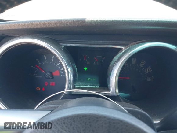 2005 Ford Mustang Deluxe with VIN 1ZVFT80N755187675, listed as a IAAI auction lot 42541269 with 192,474 mi miles and . Bid and sale history available at DreamBid. Image 7.