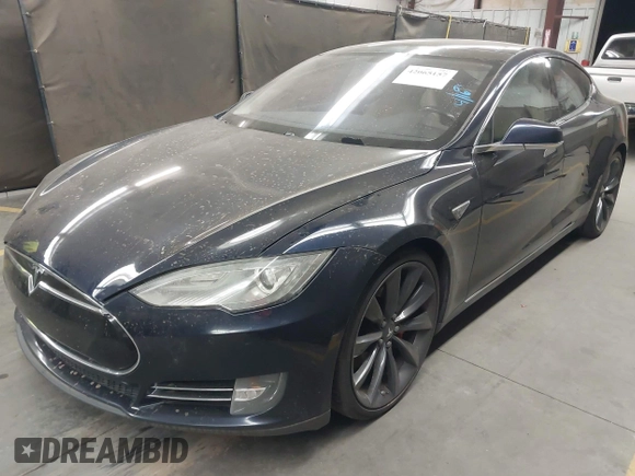 2014 Tesla Model S 60 with VIN 5YJSA1H11EFP56406, listed as a IAAI auction lot 42065157 with Not Provided miles and . Bid and sale history available at DreamBid. Image 2.