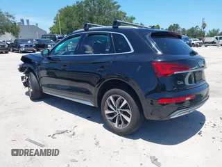 2021 Audi Q5 Premium with VIN WA1AAAFY8M2102459, listed as a IAAI auction lot 42585014 with Not provided miles and . Bid and sale history available at DreamBid. Image 3.