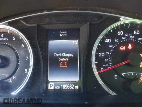 2015 Toyota Camry XLE with VIN 4T1BF1FK9FU909521, listed as a IAAI auction lot 42027895 with 189,682 mi miles and . Bid and sale history available at DreamBid. Image 15.