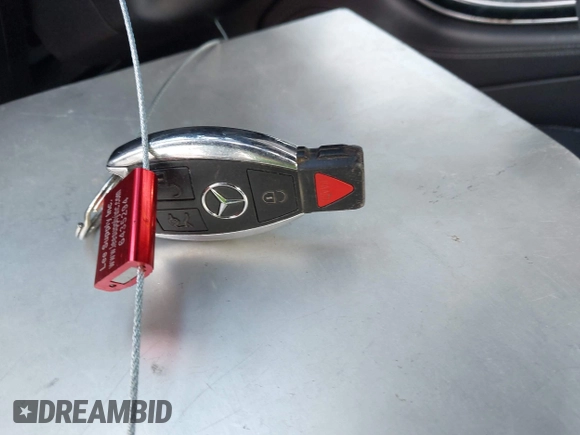 2019 Mercedes-Benz GLC with VIN WDC0G4JB3KV145553, listed as a IAAI auction lot 41957373 with 83,918 mi miles. Bid and sale history available at carsss.com. Image 11.