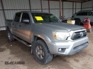 2014 Toyota Tacoma z VIN 5TFLU4EN4EX091687, wystawiony jako IAAI lot #42108298 z przebiegiem 111 832 mil mil oraz . Historia ofert i sprzedaży dostępna na DreamBid. Obrazek 1.