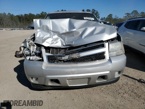 2011 Chevrolet Suburban LS with VIN 1GNSCHE03BR292854, listed as a Copart auction lot 82693424 with 187,104 mi miles and Salvage Title. Bid and sale history available at carsss.com. Image 5.