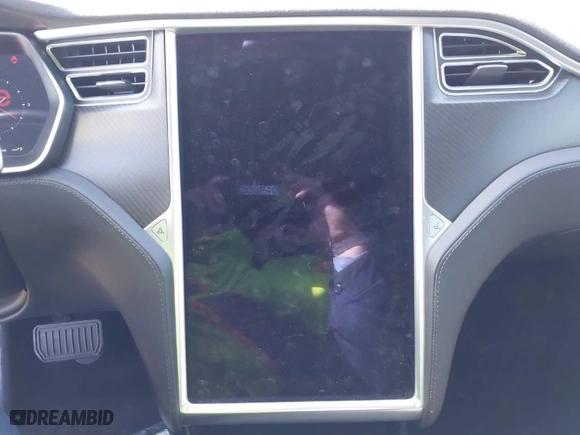 2016 Tesla Model S 70 kWh Battery with VIN 5YJSA1E17GF171143, listed as a IAAI auction lot 41707192 with NaN miles. Bid and sale history available at carsss.com. Image 17.