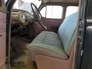 1940 Lincoln Zephyr z VIN H92290, wystawiony jako Copart lot #71607994 z przebiegiem 7 152 mil mil oraz Czysty tytuł • Clean title. Historia ofert i sprzedaży dostępna na DreamBid. Obrazek 7.