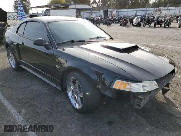 2001 Ford Mustang GT Deluxe with VIN 1FAFP42X71F163143, listed as a Copart auction lot 81133184 with 132,716 mi miles and Salvage Title. Bid and sale history available at carsss.com. Image 4.