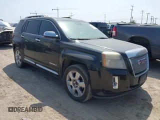 2013 GMC Terrain Denali z VIN 2GKFLYE39D6153223, wystawiony jako IAAI lot #42323087 z przebiegiem 220 094 mil mil oraz . Historia ofert i sprzedaży dostępna na DreamBid. Obrazek 1.