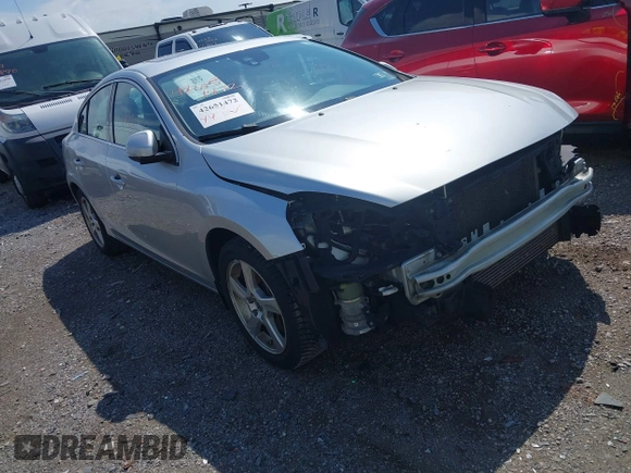 2012 Volvo S60 T5 with VIN YV1622FS4C2116880, listed as a IAAI auction lot 42651472 with 160,745 mi miles and . Bid and sale history available at DreamBid. Image 1.