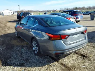 2024 Nissan Altima 2.5 S with VIN 1N4BL4BV2RN343253, listed as a IAAI auction lot 41847291 with 42,928 mi miles. Bid and sale history available at carsss.com. Image 3.