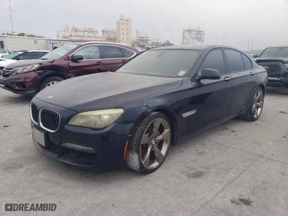 2011 BMW 7 Series 750i with VIN WBAKA8C5XBCY37073, listed as a Copart auction lot 76238914 with 129,493 mi miles and Clean Title. Bid and sale history available at carsss.com. Image 1.