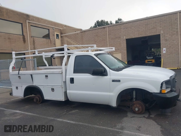 2004 Ford F-250 XL z VIN 1FTNF20L64EE05962, wystawiony jako IAAI lot #41103571 z przebiegiem Nie podano mil oraz . Historia ofert i sprzedaży dostępna na DreamBid. Obrazek 12.