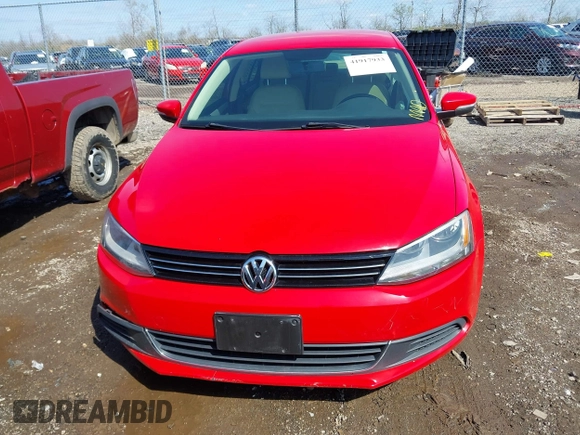 2013 Volkswagen Jetta SE z VIN 3VWDP7AJ2DM396638, wystawiony jako IAAI lot #41917933 z przebiegiem 156 882 mil mil oraz . Historia ofert i sprzedaży dostępna na DreamBid. Obrazek 13.