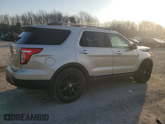 2011 Ford Explorer XLT with VIN 1FMHK7D8XBGA90138, listed as a Copart auction lot 48852305 with 146,993 mi miles and Salvage Title. Bid and sale history available at carsss.com. Image 3.
