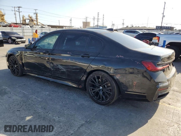 2022 BMW 7 Series 740i with VIN WBA7T2C07NCH95602, listed as a Copart auction lot 72067674 with 136,950 mi miles and Salvage Title. Bid and sale history available at carsss.com. Image 2.