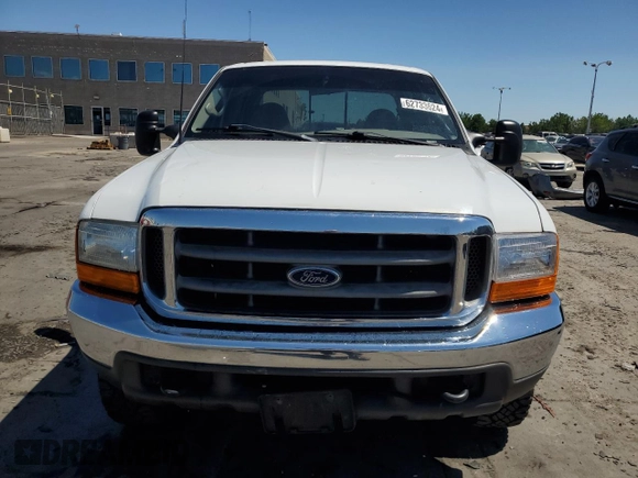 2000 Ford F-350 XL with VIN 3FTSW31F9YMA56877, listed as a Copart auction lot 62733624 with 120,595 mi miles and Salvage Title. Bid and sale history available at DreamBid. Image 5.
