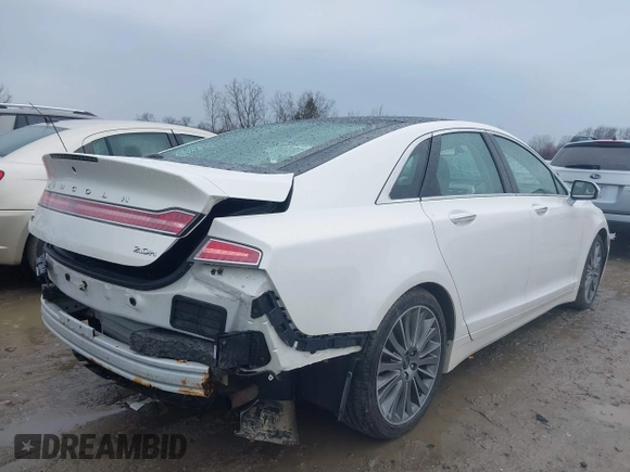 2013 Lincoln MKZ Hybrid with VIN 3LN6L2LU5DR824153, listed as a IAAI auction lot 41902955 with 92,028 mi miles. Bid and sale history available at carsss.com. Image 4.