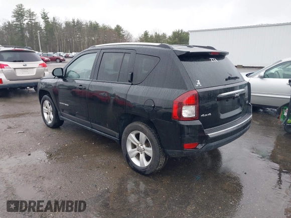 2015 Jeep Compass High Altitude Edition with VIN 1C4NJDEB7FD110128, listed as a IAAI auction lot 41956356 with 111,144 mi miles. Bid and sale history available at carsss.com. Image 3.