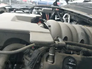 2019 Chevrolet Suburban LT с VIN 1GNSKHKCXKR364909, выставлен на аукционе IAAI как лот 42834323 с пробегом 115 542 миль миль и . История ставок и продаж доступна на DreamBid. Изображение 21.