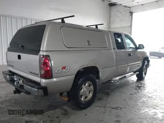 2004 Chevrolet Silverado 1500 with VIN 1GCEK19T64E375922, listed as a IAAI auction lot 41533677 with 304,725 mi miles and . Bid and sale history available at DreamBid. Image 6.