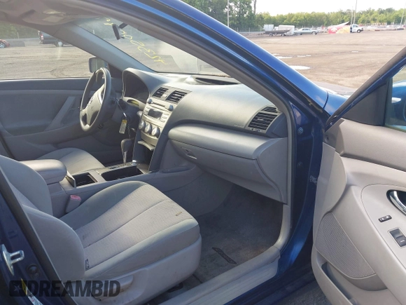 2011 Toyota Camry LE z VIN 4T1BF3EK4BU763620, wystawiony jako IAAI lot #42350047 z przebiegiem 192 613 mil mil oraz . Historia ofert i sprzedaży dostępna na DreamBid. Obrazek 5.