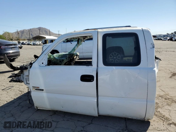 2005 Chevrolet Silverado 1500 with VIN 1GCJC39295E333891, listed as a Copart auction lot 47073785 with Not Provided miles and Non Repairable. Bid and sale history available at DreamBid. Image 2.