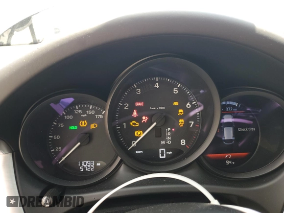 2024 Porsche Macan with VIN WP1AA2A50RLB02092, listed as a Copart auction lot 58689505 with 11,093 mi miles and Salvage title. Bid and sale history available at DreamBid. Image 9.
