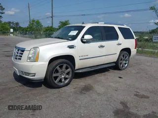 2009 Cadillac Escalade z VIN 1GYFK23249R284846, wystawiony jako IAAI lot #42184659 z przebiegiem Nie podano mil oraz . Historia ofert i sprzedaży dostępna na DreamBid. Obrazek 2.