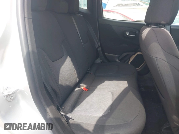2017 Jeep Renegade Latitude with VIN ZACCJABBXHPG07320, listed as a IAAI auction lot 41828760 with 116,684 mi miles. Bid and sale history available at carsss.com. Image 8.