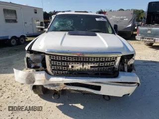 2012 GMC Sierra 3500HD Denali z VIN 1GT426C89CF241590, wystawiony jako Copart lot #73674634 z przebiegiem 343 521 mil mil oraz Szkody całkowita. Historia ofert i sprzedaży dostępna na DreamBid. Obrazek 5.