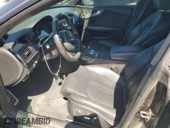 2017 Audi RS 7 Prestige z VIN WUAWAAFC6HN902717, wystawiony jako Copart lot #61811494 z przebiegiem 103 547 mil mil oraz Szkody całkowita. Historia ofert i sprzedaży dostępna na DreamBid. Obrazek 7.