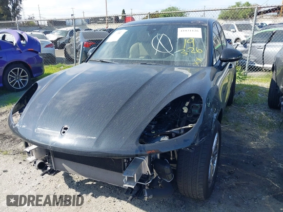 2022 Porsche Macan with VIN WP1AA2A53NLB01500, listed as a IAAI auction lot 41031126 with 25,618 mi miles and . Bid and sale history available at DreamBid. Image 13.