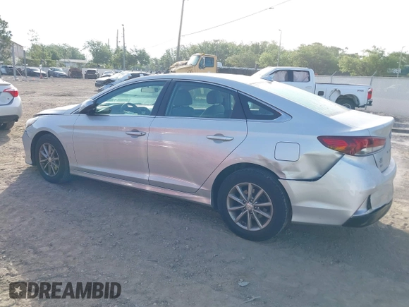 2019 Hyundai Sonata SE with VIN 5NPE24AF9KH771640, listed as a IAAI auction lot 41886677 with 151,909 mi miles and . Bid and sale history available at carsss.com. Image 3.