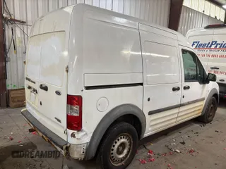 2013 Ford Transit Connect XLT с VIN NM0LS7BN3DT140781, выставлен на аукционе IAAI как лот 42566617 с пробегом 256 854 миль миль и . История ставок и продаж доступна на DreamBid. Изображение 13.