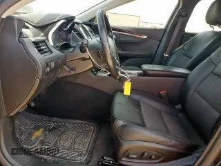 2015 Chevrolet Impala LT z VIN 2G1115SL2F9227395, wystawiony jako Copart lot #61340475 z przebiegiem 200 357 mil mil oraz Czysty tytuł • Clean title. Historia ofert i sprzedaży dostępna na DreamBid. Obrazek 7.
