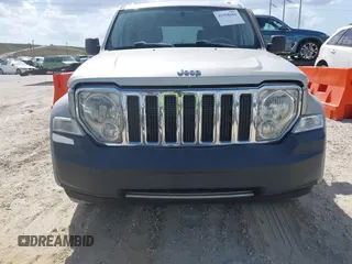 2008 Jeep Liberty Limited with VIN 1J8GP58K58W280450, listed as a IAAI auction lot 41958466 with 215,881 mi miles and . Bid and sale history available at carsss.com. Image 6.