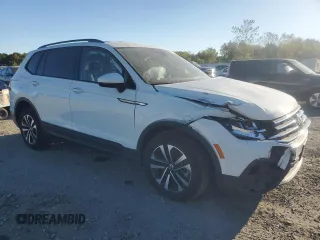 2023 Volkswagen Tiguan S с VIN 3VVFB7AX5PM093275, выставлен на аукционе Copart как лот 73763224 с пробегом 11 084 миль миль и Списание • Salvage title. История ставок и продаж доступна на DreamBid. Изображение 4.