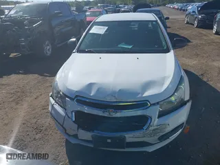 2015 Chevrolet Cruze LS with VIN 1G1PA5SG7F7125315, listed as a IAAI auction lot 40490838 with 131,127 mi miles. Bid and sale history available at carsss.com. Image 6.