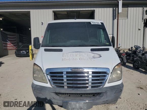 2012 Freightliner Sprinter with VIN WDYPE7CC2C5629057, listed as a Copart auction lot 70381554 with 364,548 mi miles and Clean Title. Bid and sale history available at DreamBid. Image 5.
