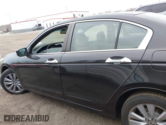 2011 Honda Accord EX-L z VIN 5KBCP3F82BB001714, wystawiony jako IAAI lot #41684691 z przebiegiem 156 838 mil mil oraz . Historia ofert i sprzedaży dostępna na DreamBid. Obrazek 14.