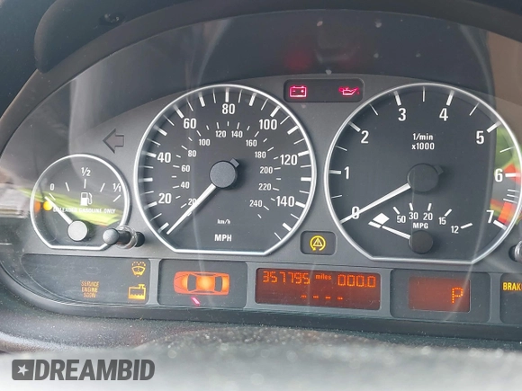 2005 BMW 3 Series 330xi с VIN WBAEW53425PN39800, выставлен на аукционе IAAI как лот 42478607 с пробегом 357 795 миль миль и . История ставок и продаж доступна на DreamBid. Изображение 15.