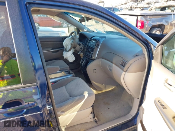 2007 Toyota Sienna CE with VIN 5TDZK23C97S030205, listed as a IAAI auction lot 41559679 with Not Provided miles and . Bid and sale history available at DreamBid. Image 5.