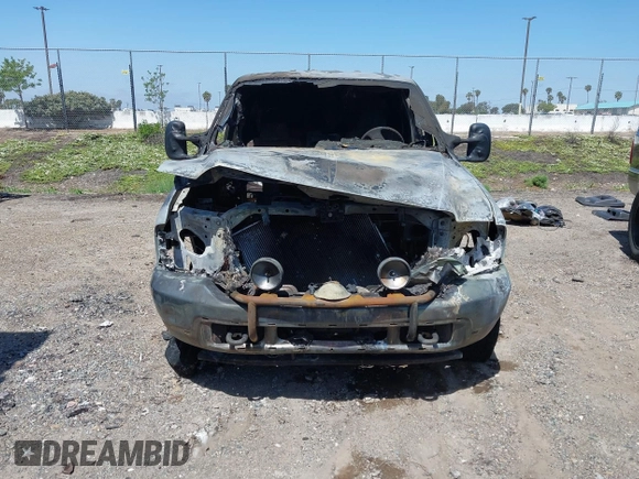 2002 Ford F-350 XL with VIN 1FTSW31S22EC38429, listed as a IAAI auction lot 42268182 with Not provided miles and . Bid and sale history available at DreamBid. Image 12.