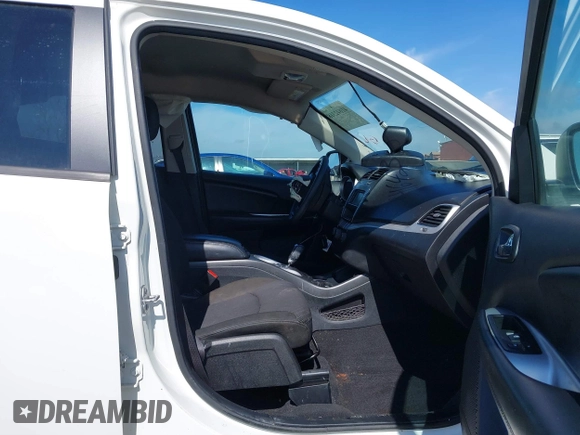 2019 Dodge Journey SE Value with VIN 3C4PDCAB1KT868065, listed as a IAAI auction lot 41642318 with 97,735 mi miles and . Bid and sale history available at DreamBid. Image 5.