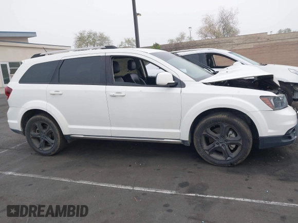 2017 Dodge Journey Crossroad Plus z VIN 3C4PDCGG1HT566478, wystawiony jako IAAI lot #42093451 z przebiegiem 72 398 mil mil oraz . Historia ofert i sprzedaży dostępna na DreamBid. Obrazek 13.